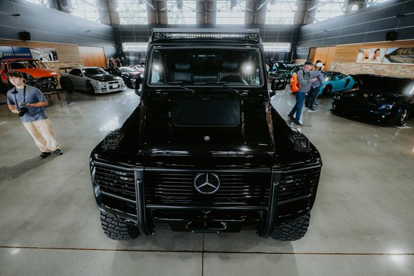 Quelles sont les options pour moderniser le système d'infodivertissement d'une voiture classique?